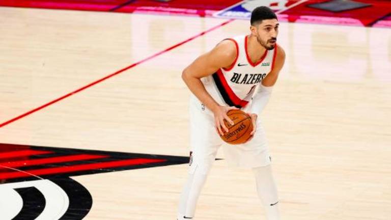 Benching Enes Kanter for Rondae Hollis-Jefferson? 'It's Kind of Obvious'